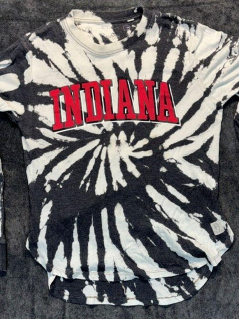 Indiana Pressbox long sleeve shirt. Size Small